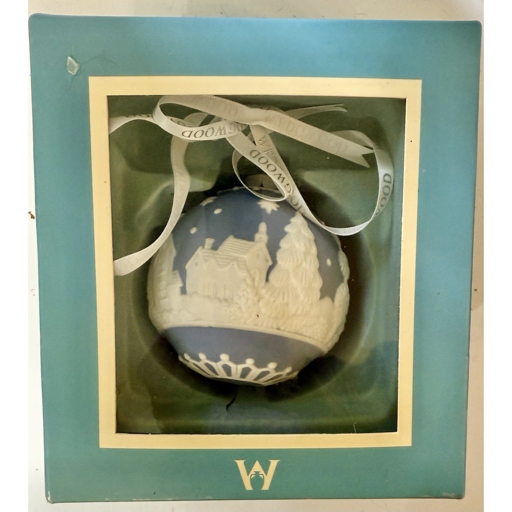 Wedgewood Jasperware blue Christmas ornament in original box                Z59